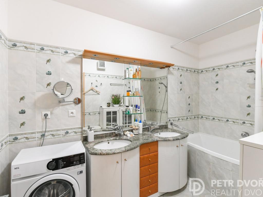 Prodej bytu 4+kk 100 m2, Praha – náhled fotky 11