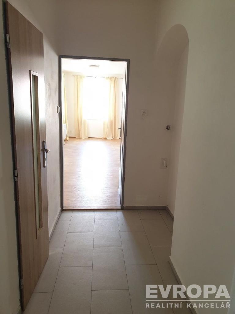 Pronájem bytu 1+kk 39 m2