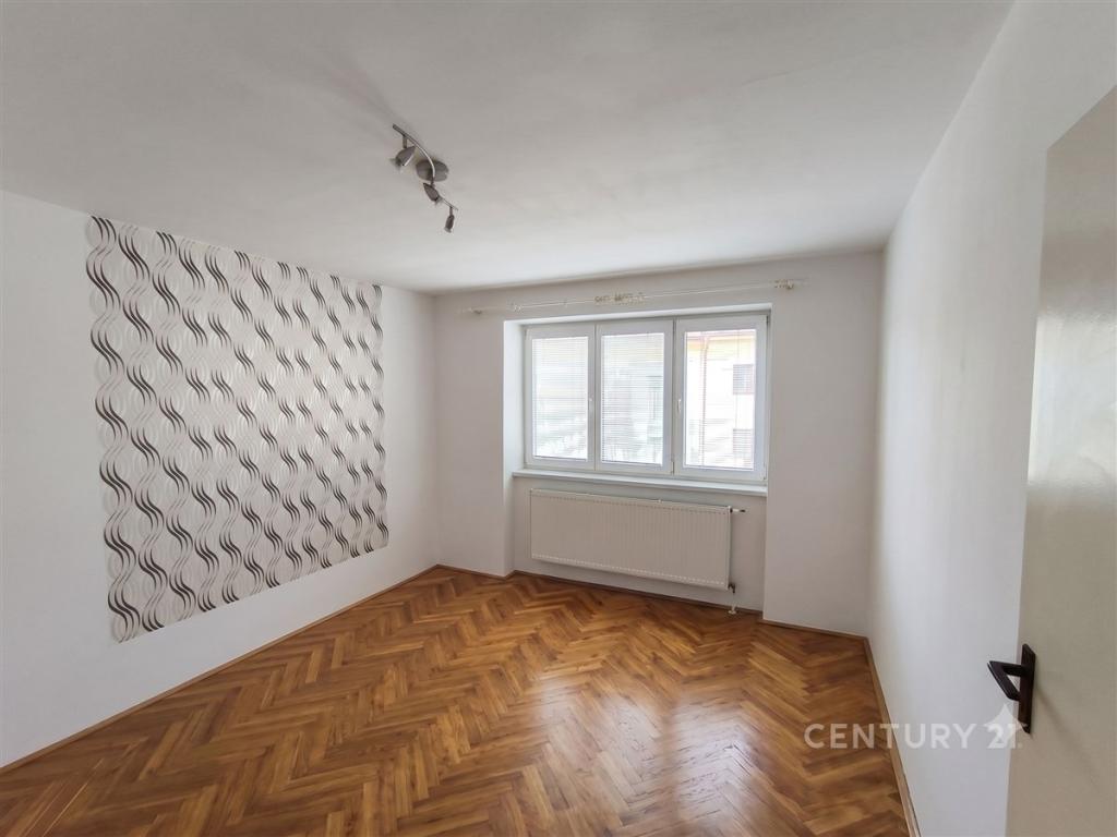 Pronájem bytu 2+1 61 m2