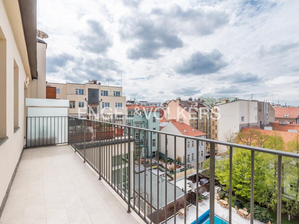 Pronájem bytu 1+kk 38 m2