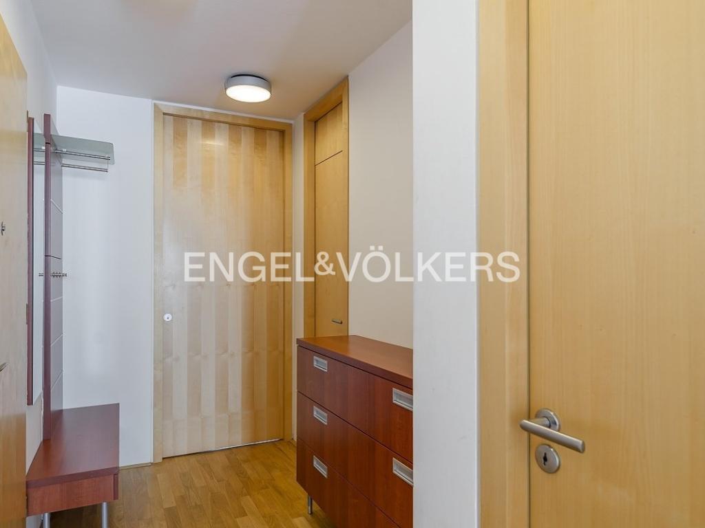 Pronájem bytu 2+kk 60 m2, Praha – náhled fotky 10