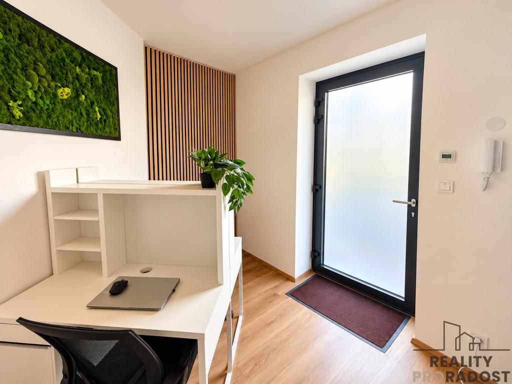 Pronájem bytu 2+kk 55 m2