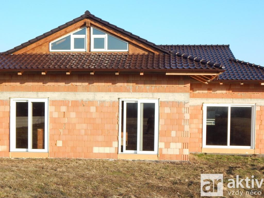 fivePlusRooms, Dubí - Na Barborce, 9890000 Kč,