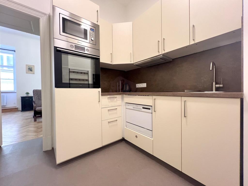 Pronájem bytu 1+1 35 m2