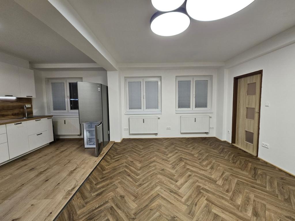 Pronájem bytu 2+1 56 m2
