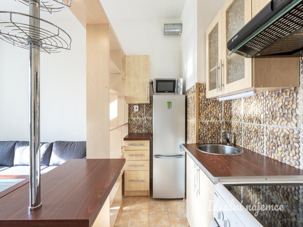 Pronájem bytu 1+kk 27 m2