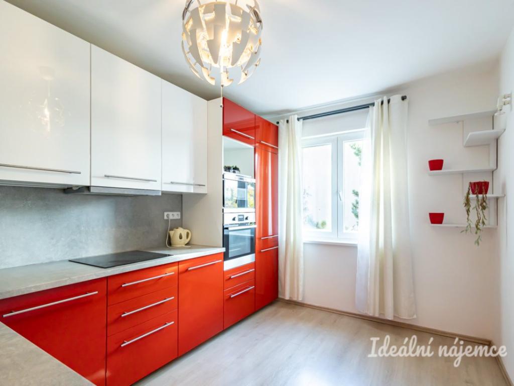 Pronájem bytu 2+1 58 m2