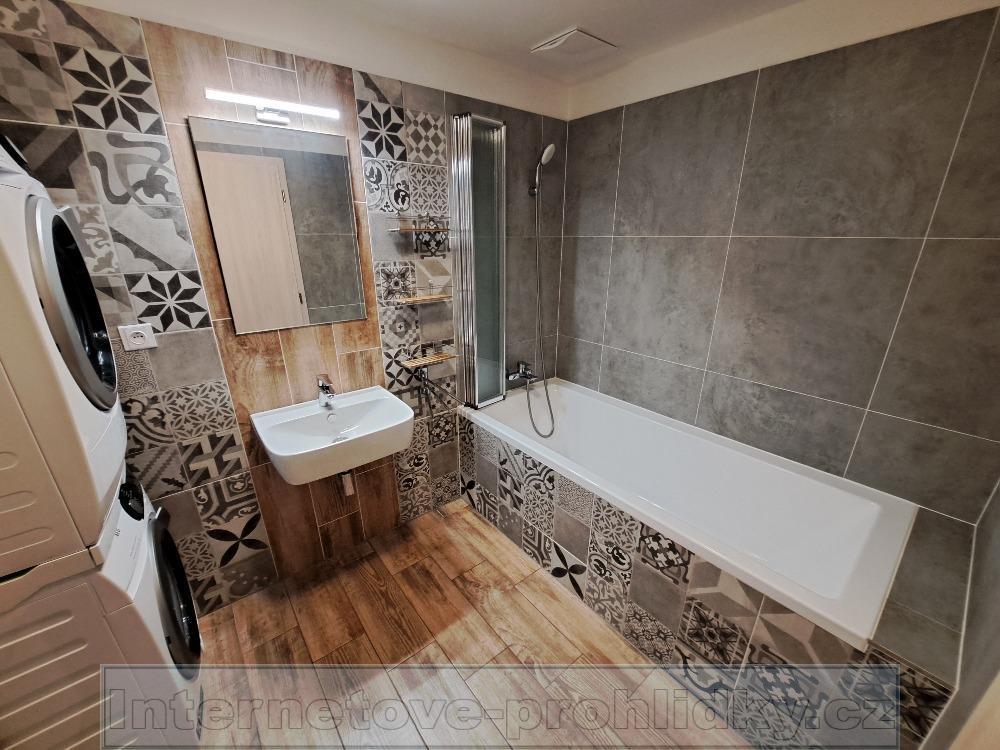 Pronájem bytu 3+kk 76 m2, Praha – náhled fotky 8