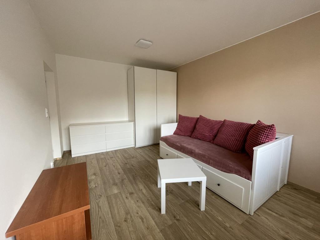 Pronájem bytu 1+kk 27 m2