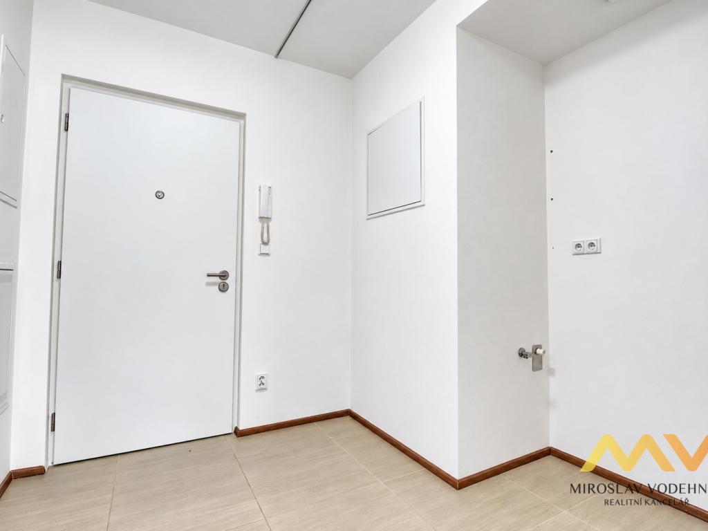 Pronájem bytu 1+kk 32 m2, Hradec Králové – náhled fotky 14