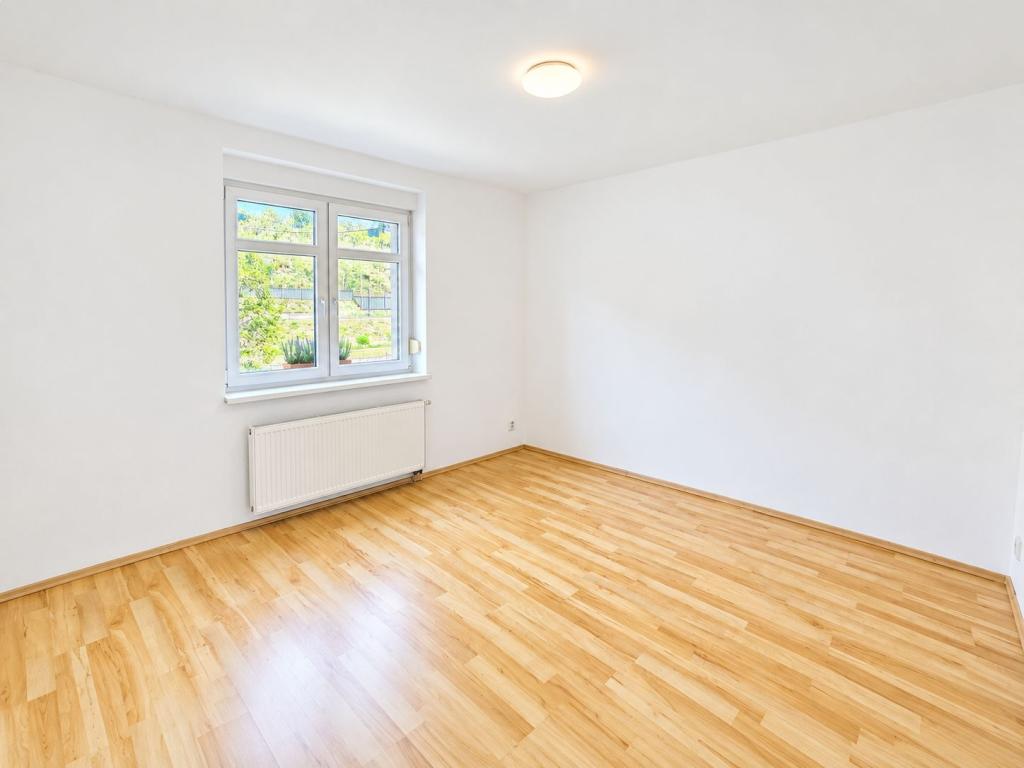 Pronájem domu 126 m2, Králův Dvůr – náhled fotky 22