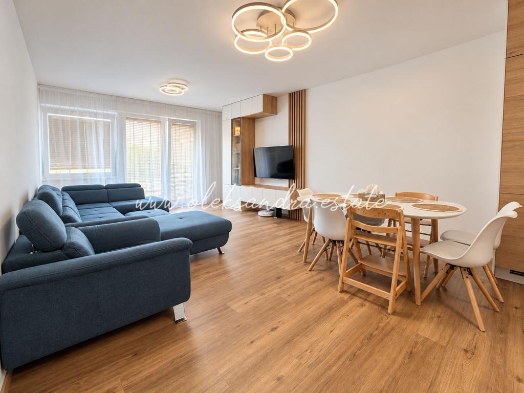 Pronájem bytu 3+kk 83 m2