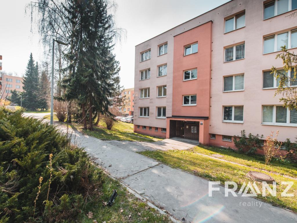 Pronájem bytu 1+1 38 m2