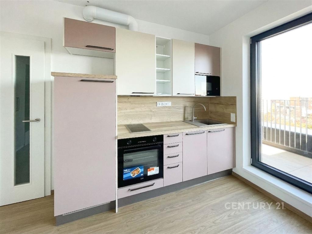Pronájem bytu 1+kk 32 m2