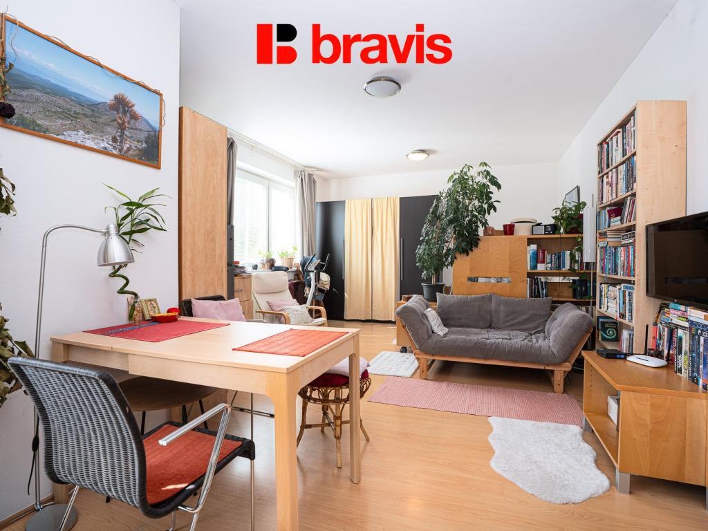 Prodej bytu 2+kk 57 m² – pohled 6