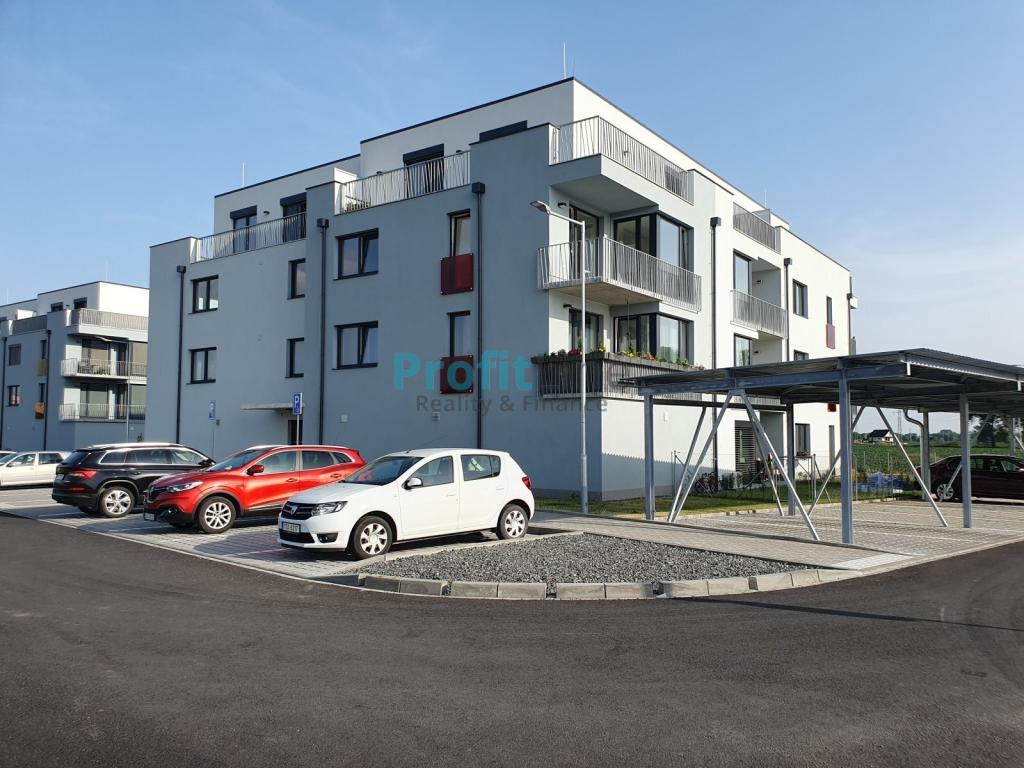 Pronajem bytu 2+kk 76 m2