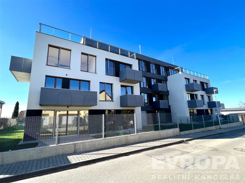 Pronájem bytu 1+kk 67 m2