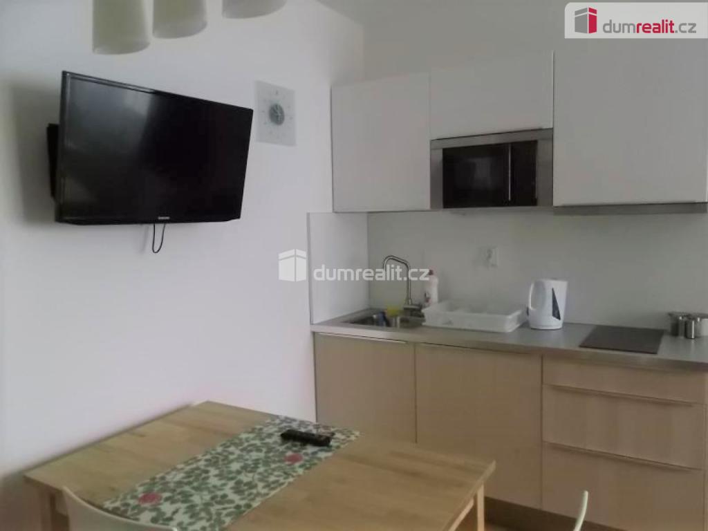 Pronájem bytu 1+kk 34 m2