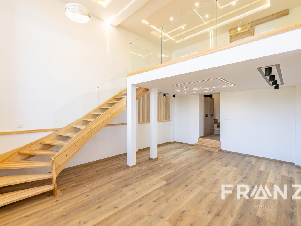 Pronájem bytu 2+1 75 m2