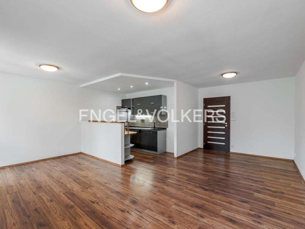 Pronájem bytu 3+kk 74 m2