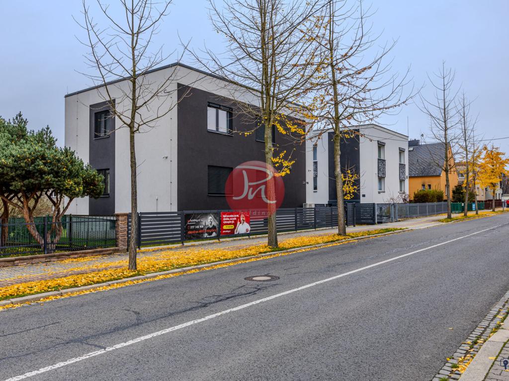 Pronájem bytu 6 a více 194 m2