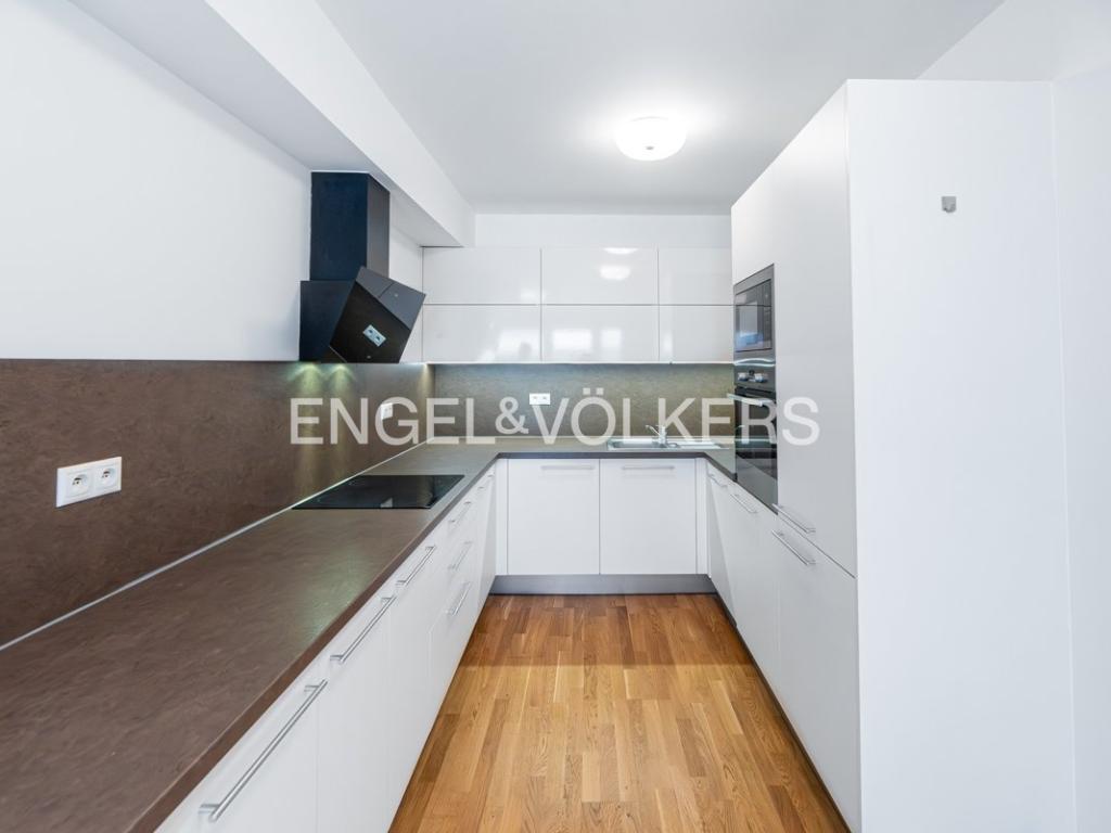 Pronájem bytu 2+kk 58 m2