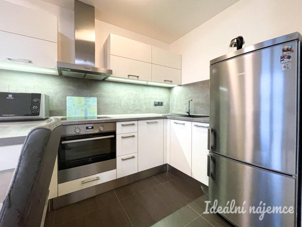 Pronájem bytu 1+kk 34 m2