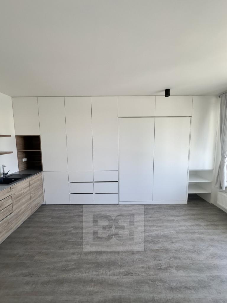 Pronájem bytu 1+kk 30 m2