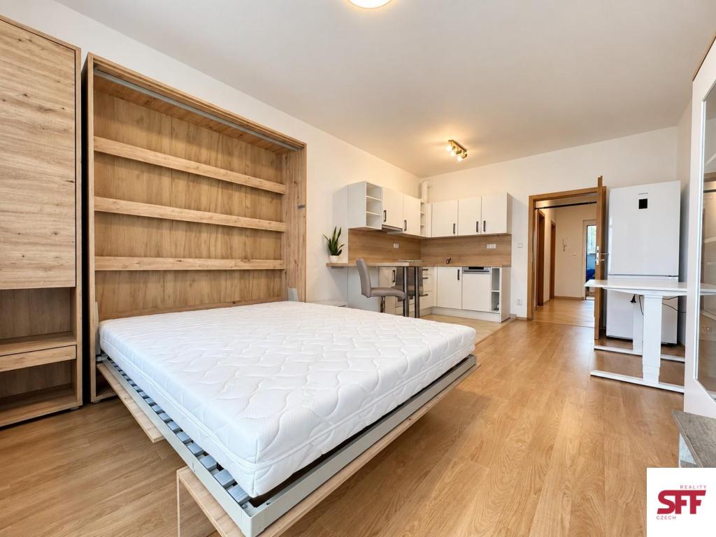 Pronájem bytu 1+kk 35 m2