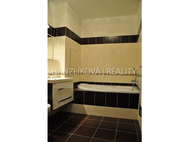 Pronájem bytu 2+kk 48 m2, České Budějovice – náhled fotky 16