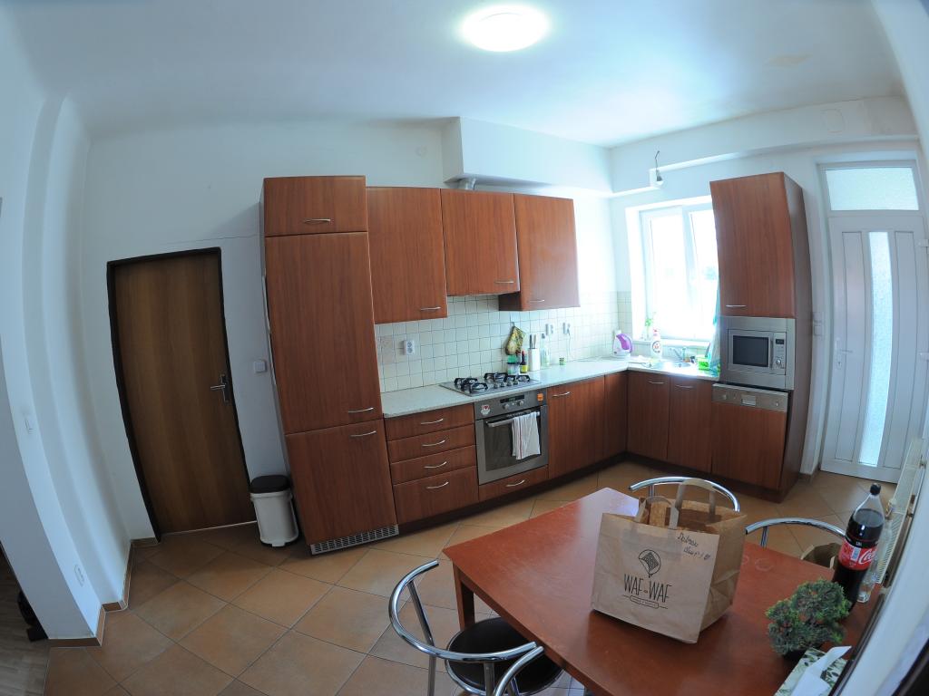 Spolubydleni bytu celý pokoj 114 m2