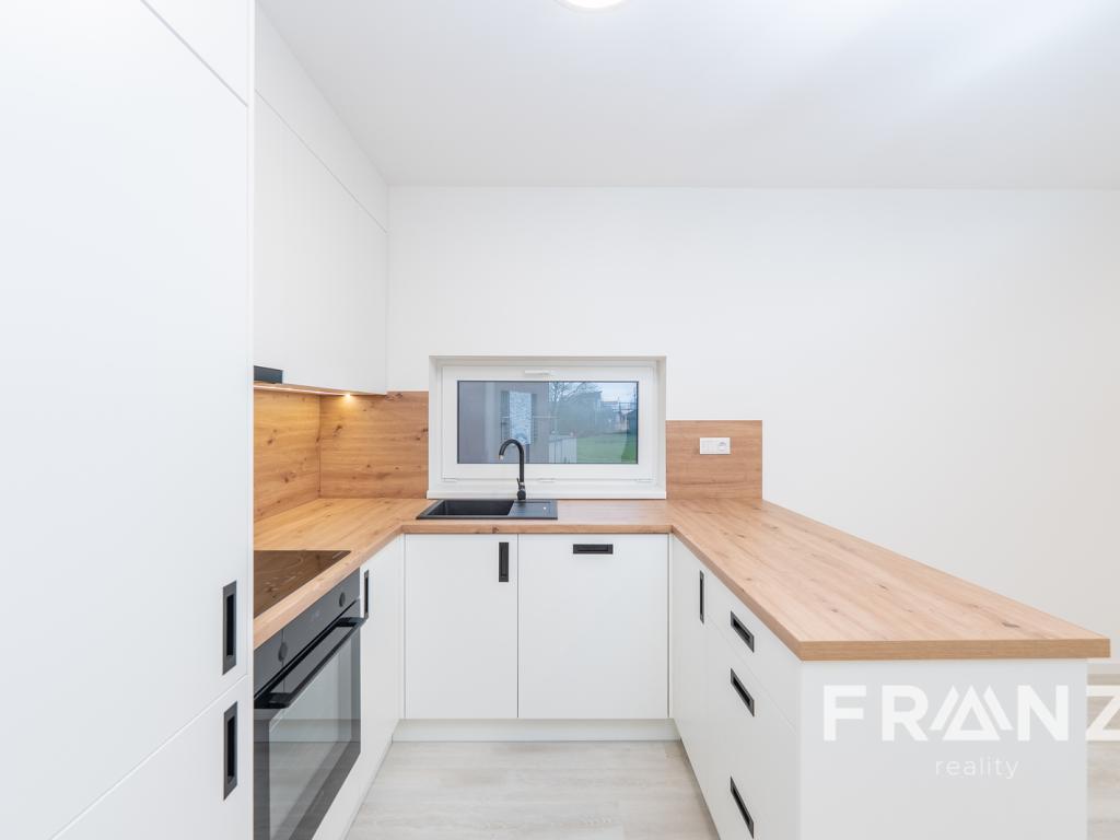 Pronájem bytu 2+kk 43 m2