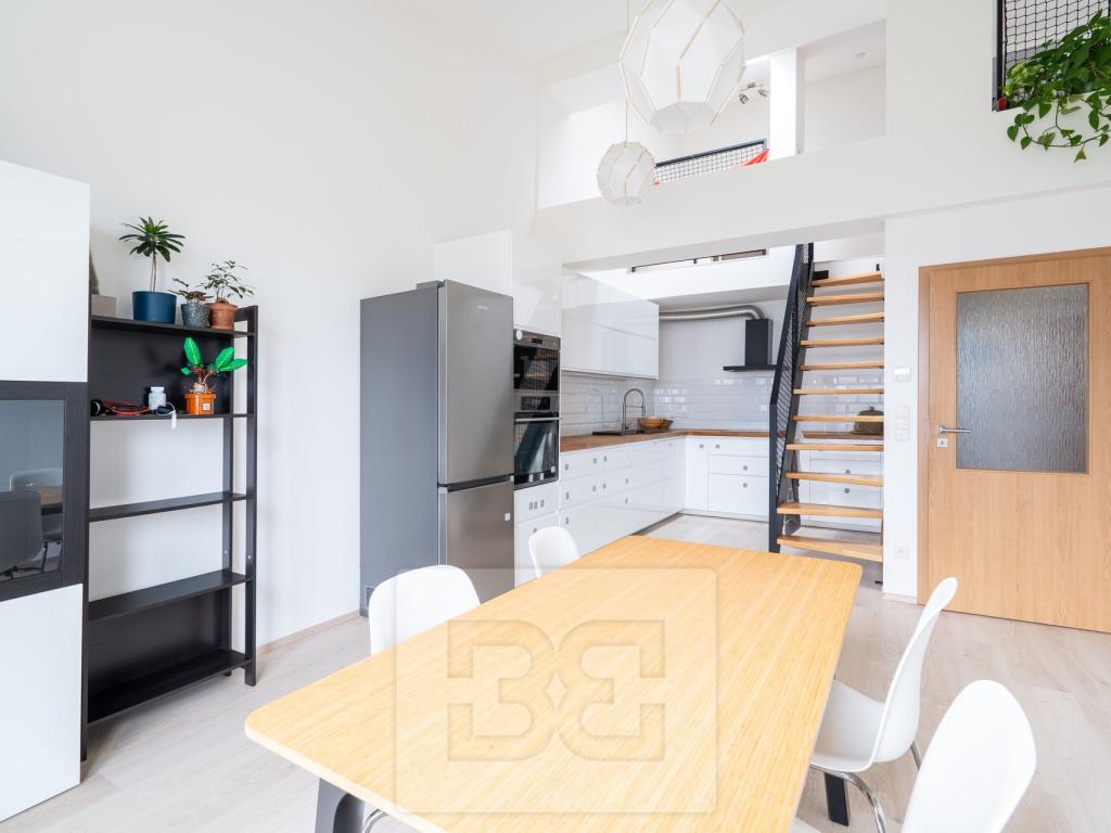 Pronájem bytu 3+kk 72 m2