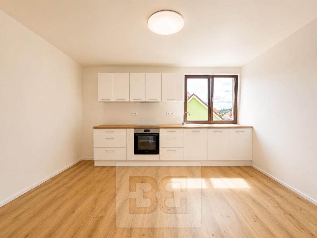 Pronájem bytu 2+1 72 m2