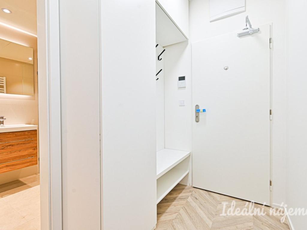 Pronájem bytu 1+kk 29 m2