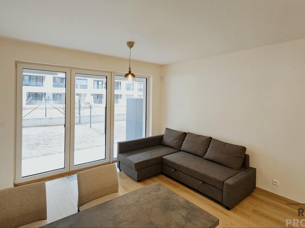 Pronájem bytu 1+kk 32 m2