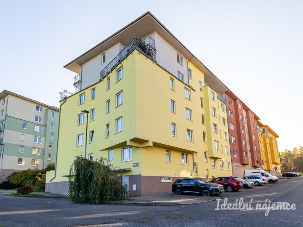 Pronájem bytu 1+kk 28 m2, Praha – náhled fotky 13