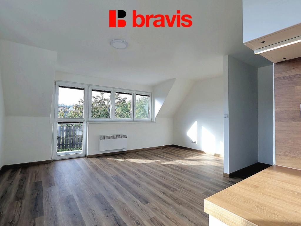 Pronájem bytu 1+kk 37 m2
