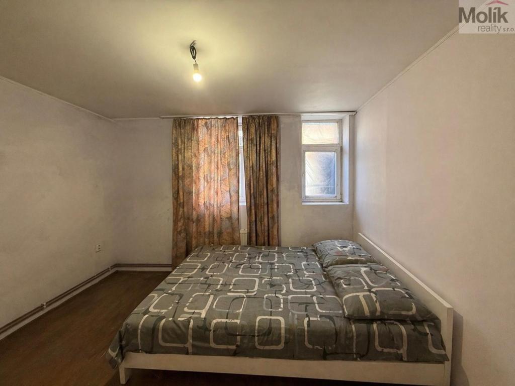 Pronájem bytu 1+1 34 m2