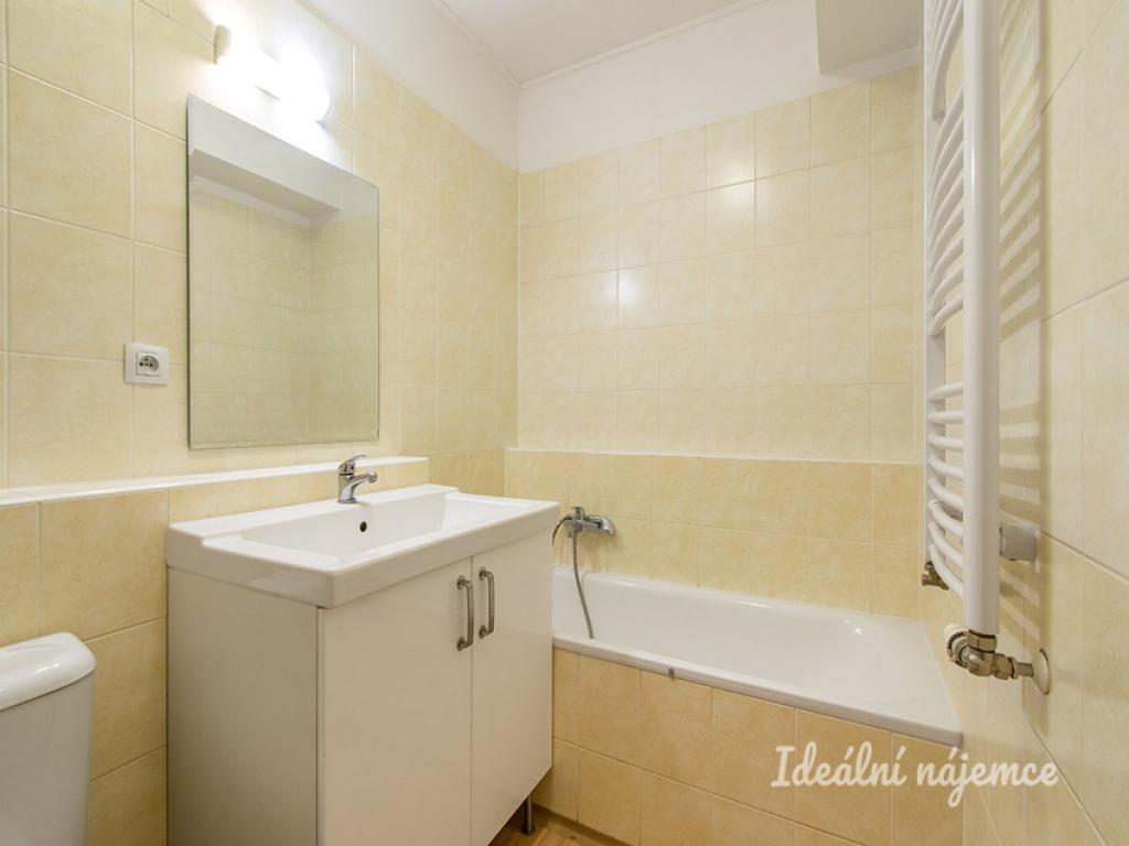Pronájem bytu 1+kk 33 m2, Praha – náhled fotky 7
