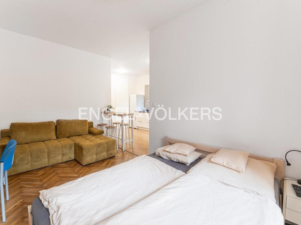 Pronájem bytu 1+kk 42 m2