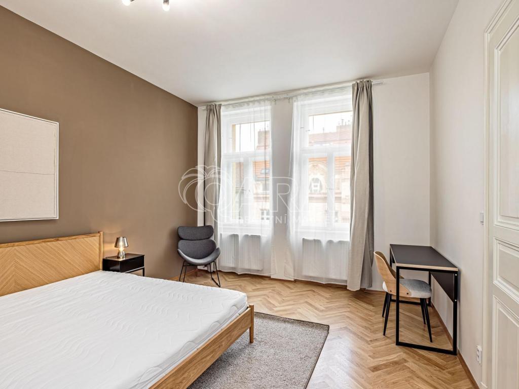 Pronájem bytu 2+kk 76 m2, Praha – náhled fotky 6