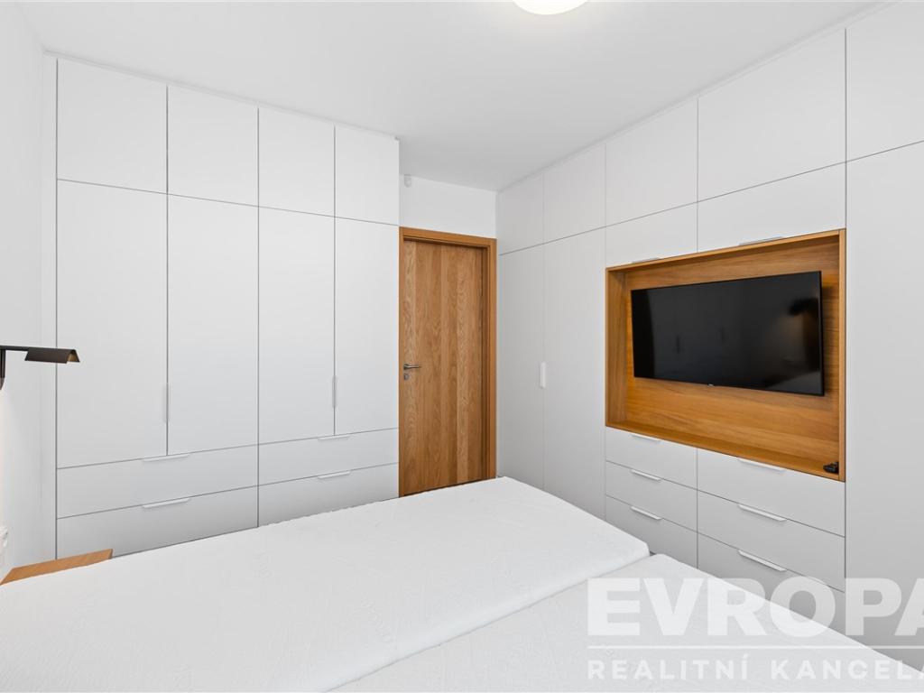 Pronájem bytu 4+kk 113 m2