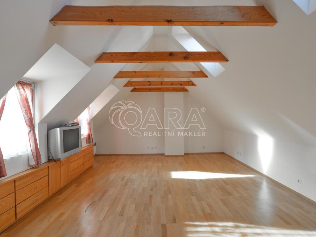 Pronájem bytu 4+1 136 m2