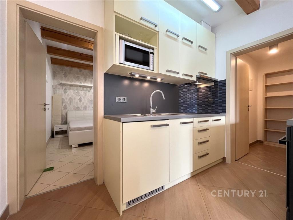 Pronájem bytu 2+kk 40 m2