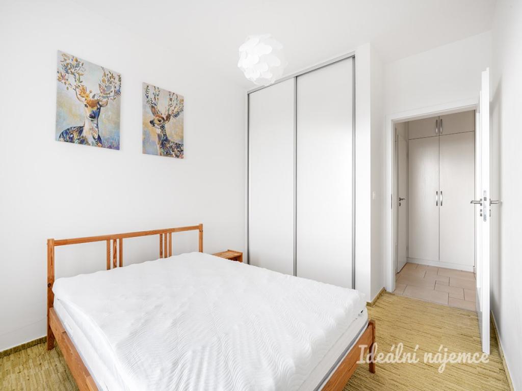 Pronájem bytu 2+kk 52 m2