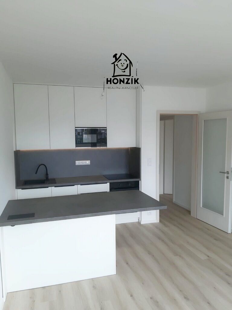 Pronájem bytu 2+kk 42 m2
