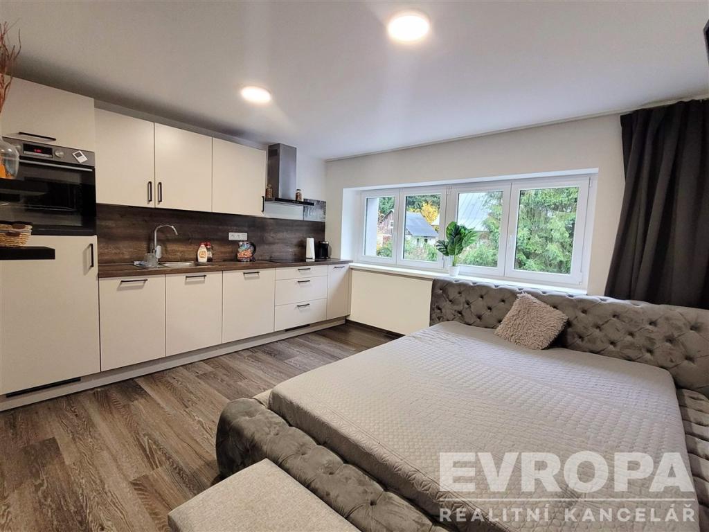 Pronájem bytu 1+kk 22 m2