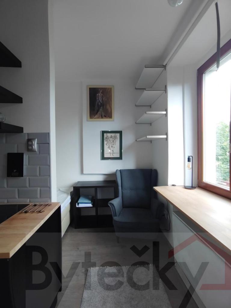 Pronájem bytu 1+kk 24 m2