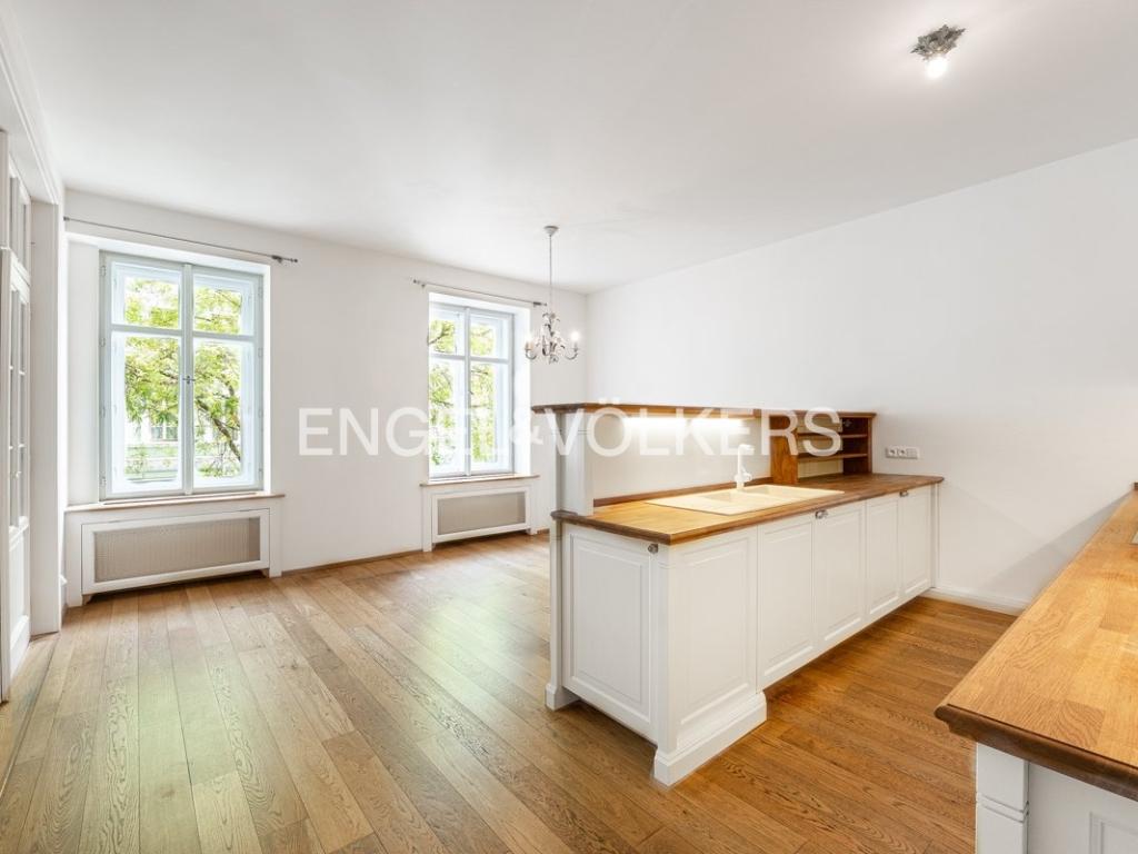 Pronájem bytu 5+1 141 m2